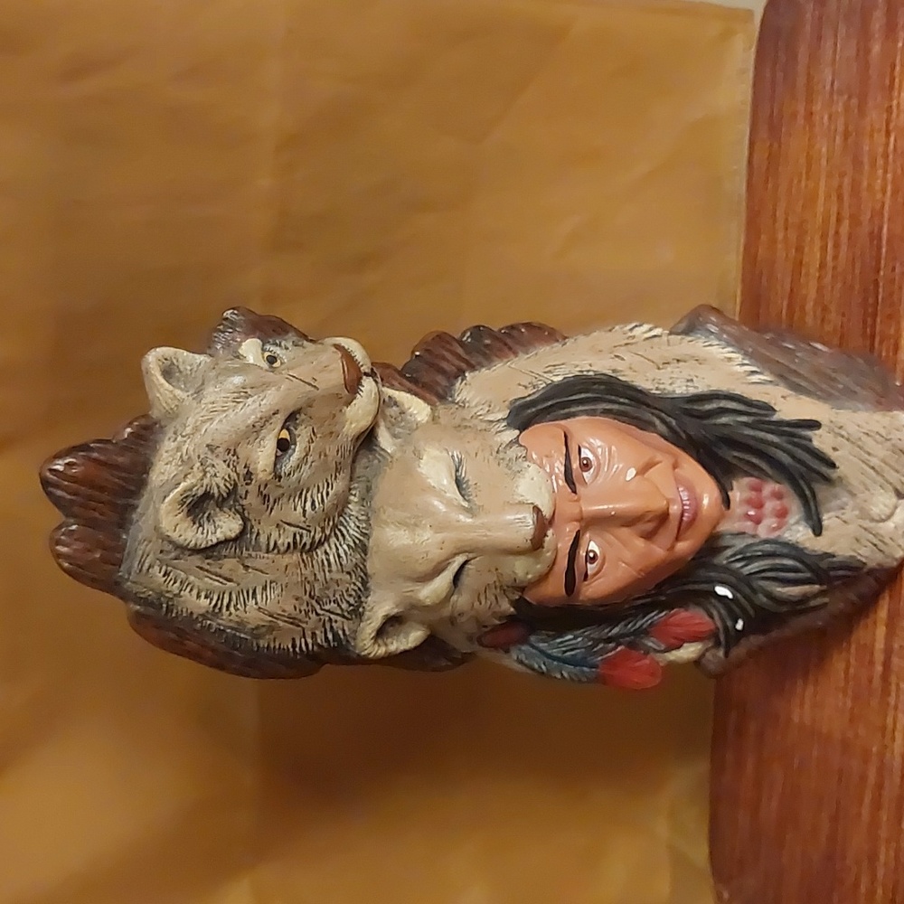 Set of 2 Vintage Indian Head Ceramic Busts - Picture 4 of 9